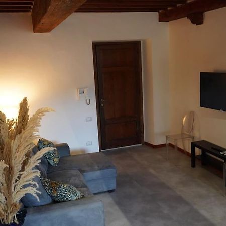 Loft Moderno Ubicato Nel Centro Storico Di Lucca Apartment ภายนอก รูปภาพ
